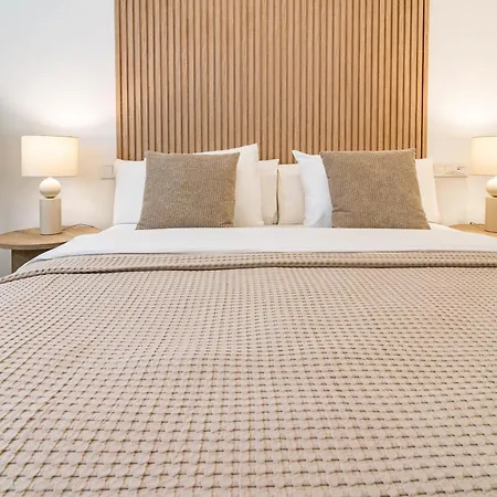 Le2c-modern Near The Town Centre Apartment