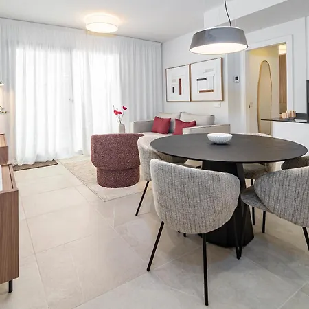 Le2c-modern Near The Town Centre Apartment